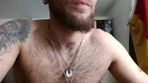 Logan - INDEPENDET MODEL online show from 04.01.26