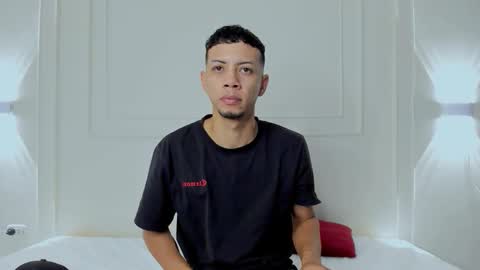 Snapshot of dominic__brown chatting on 02.21.26 Dominic online show from 02.21.26