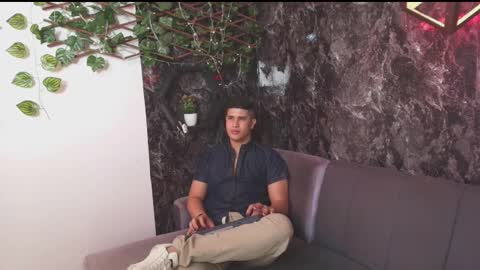 Snapshot of dominic_connor chatting on 02.06.26 DOMI online show from 02.06.26