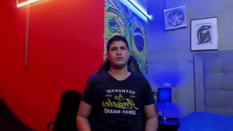 Snapshot of dominic_connor chatting on 02.22.26 DOMI online show from 02.22.26