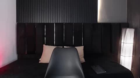 Dominic online show from 11.22.25