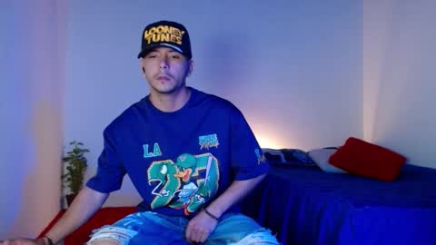 Snapshot of dominic_hanks chatting on 02.11.26 DOMINIC AND ANDREW online show from 02.11.26