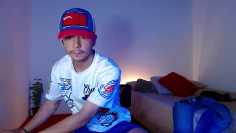 Snapshot of dominic_hanks chatting on 02.13.26 DOMINIC AND ANDREW online show from 02.13.26