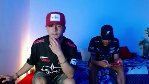 Snapshot of dominic_hanks chatting on 02.26.26 DOMINIC AND ANDREW online show from 02.26.26