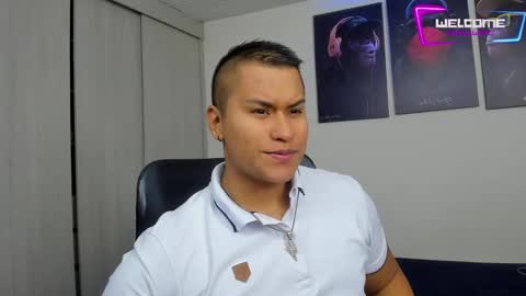 Snapshot of dominic_silva chatting on 01.12.25 Dominic online show from 01.12.25