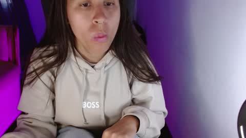 Snapshot of dominica3 chatting on 12.01.25 online show from 12.01.25