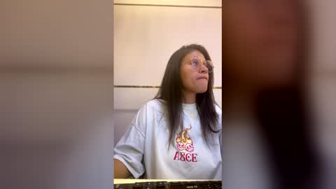 Snapshot of dominica3 chatting on 03.27.26 online show from 03.27.26