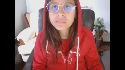 Snapshot of dominica3 chatting on 03.29.26 online show from 03.29.26