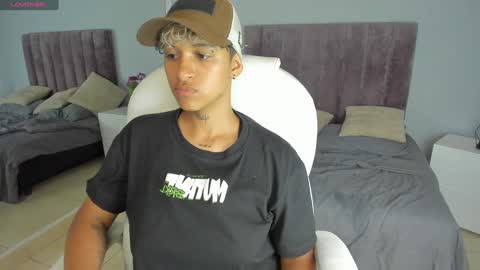 Snapshot of dominick_joness chatting on 01.23.25 Dominick  online show from 01.23.25