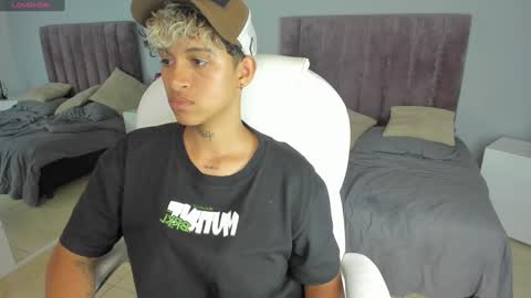 Snapshot of dominick_joness chatting on 01.24.25 Dominick  online show from 01.24.25