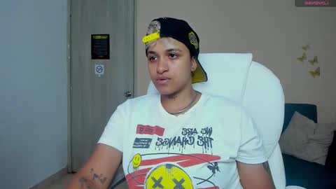 Snapshot of dominick_joness chatting on 09.22.25 Dominick  online show from 09.22.25