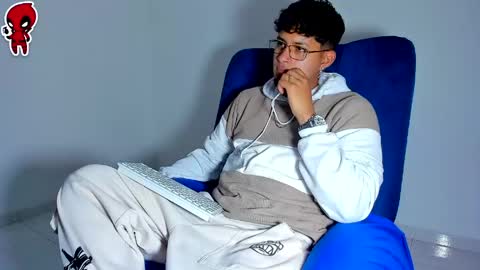 Snapshot of dominick_king chatting on 05.30.26 Dominic online show from 05.30.26