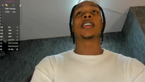 Snapshot of dominicsccott chatting on 04.26.26 Dominicscott online show from 04.26.26