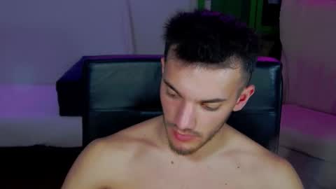 dominicvalente online show from 11.17.25