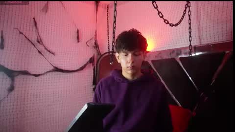 Snapshot of dominik_across chatting on 03.26.26 Dominik online show from 03.26.26