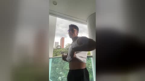 Only fans Ronnie col---InstaRonniecolleman  online show from 03.10.26