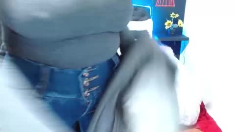  D O M I N K  online show from 02.19.25