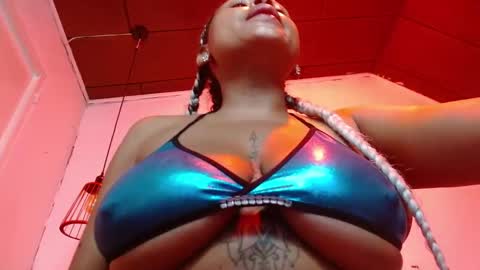  D O M I N K  online show from 11.17.25