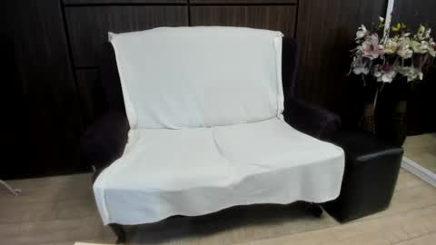 Snapshot of dominna chatting on 03.12.25 Dominna online show from 03.12.25