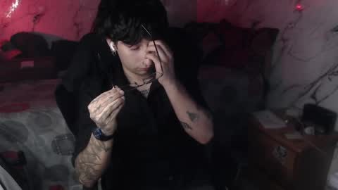 Snapshot of dominus_kane chatting on 04.18.26 dominus_kane online show from 04.18.26