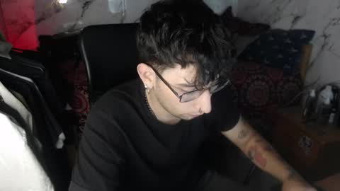 Snapshot of dominus_kane chatting on 04.30.26 dominus_kane online show from 04.30.26
