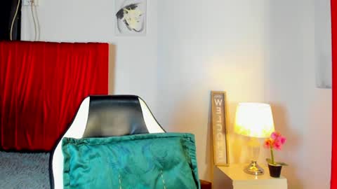 Snapshot of dominyck_ chatting on 06.17.26 dominyck_ online show from 06.17.26