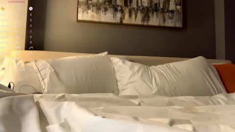 Kira online show from 04.10.26