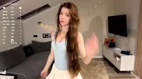 Snapshot of domitilabarrus chatting on 07.15.26 Kira online show from 07.15.26