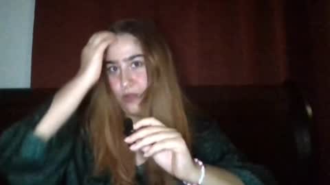 Snapshot of domme_vela chatting on 10.08.25 Vela online show from 10.08.25