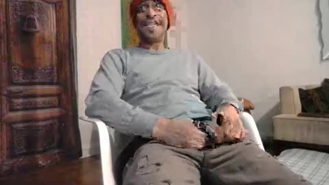 Snapshot of domsxyqte chatting on 12.29.24 Rick online show from 12.29.24