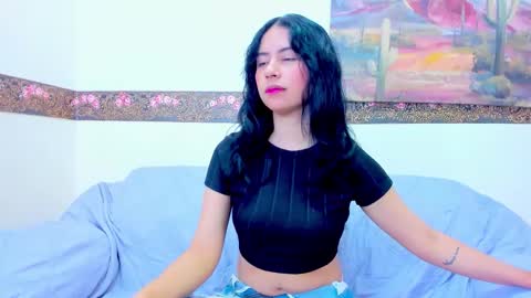 DONA Y CARL online show from 12.22.25