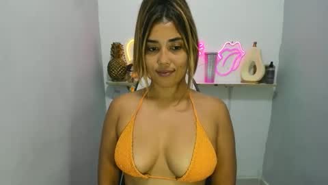 dona_tella online show from 04.07.26