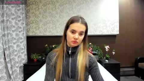 Donna On GMT2 Mon-Fri 3-9 AM online show from 12.29.24