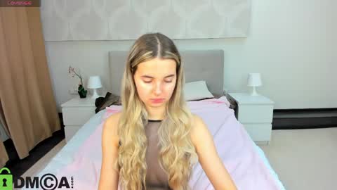 Donna On GMT2 Mon-Fri 3-9 AM online show from 04.17.26