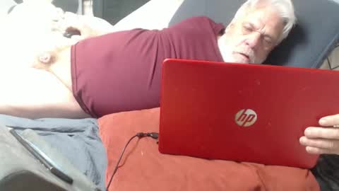 cummingdoouug online show from 04.01.26