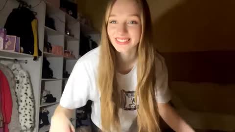 Snapshot of doreathagustave chatting on 02.28.26 Anika online show from 02.28.26