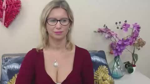 DoreenSexy online show from 10.10.25