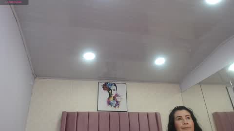 Snapshot of dorettaacreman chatting on 05.10.26 Anny online show from 05.10.26
