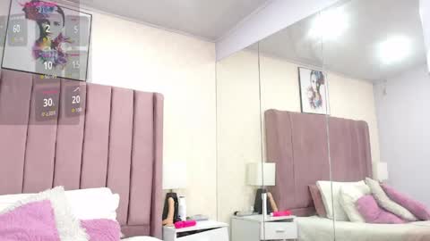 Snapshot of dorettaacreman chatting on 05.23.26 Anny online show from 05.23.26