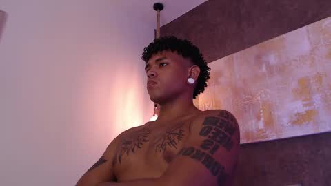 Snapshot of dorian_grey7 chatting on 12.01.24 jaden online show from 12.01.24