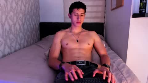 Snapshot of dorian_mystery chatting on 02.24.25 dorian_mystery online show from 02.24.25