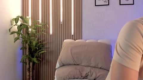 Snapshot of dorian_mystery chatting on 02.03.26 dorian_mystery online show from 02.03.26