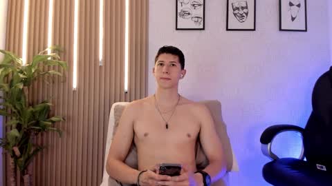 Snapshot of dorian_mystery chatting on 02.09.26 dorian_mystery online show from 02.09.26