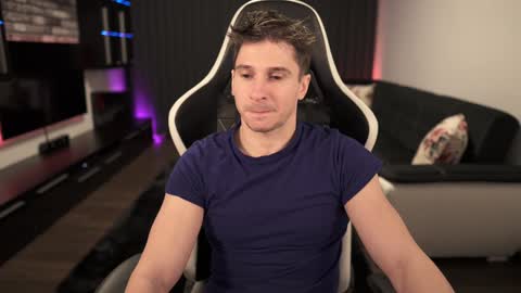 Dorian Reyes online show from 01.22.25