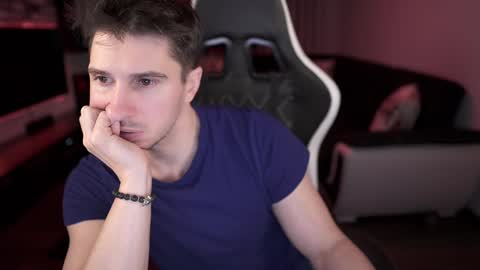 Dorian Reyes online show from 01.23.25