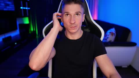 Dorian Reyes online show from 09.28.25