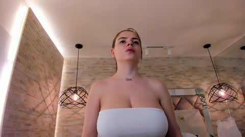  DOROTHY online show from 02.14.25