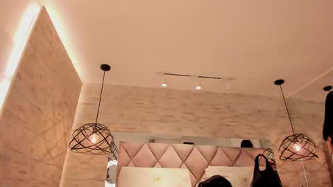  DOROTHY online show from 02.20.25