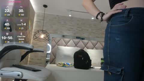  DOROTHY online show from 10.06.25