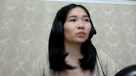 YuKi  online show from 10.22.25